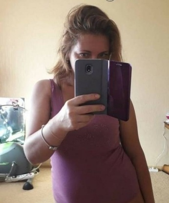 Живу в Москве, так что можем встретиться в уютной обстановке у меня или взглянуть на тайны Москвы вместе. 🏙️💫
Мои услуги нацелены на то, чтобы насладиться каждой секундой нашего общения. Я сексуальна и уверена в своих способностях, стремлюсь удовлетворить все твои самые сокровенные желания. 💋💦
Возможности, которые я предлагаю, бесконечны и исключительно для нашего удовольствия. Обладаю уникальным навыком массажа, могу подарить тебе глубокий релакс. Мои руки источают нежность, готовы обвить твое тело и доставить тебе непередаваемое удовольствие. ✨👐🏻
Меня описывают как пылкую и страстную спутницу, которая полностью предана своим клиентам. Отзывы о моих услугах говорят сами за себя – каждый, кто побывал со мной, оставился довольным и счастливым. Моя красота и умение доставлять наслаждение просто завораживают. 💃❤️
С набором эмоций и фотографий, которые я тебе предоставлю, ты сможешь насладиться каждой моей кривой и страстью, которую я испытываю при встрече со своими клиентами. Мои фото идеально подчеркивают мою сексуальность и женственность.📷🔥
Не упусти возможность окунуться в мир наслаждения и страсти в Москве. Отправь мне сообщение и я с радостью проведу тебя по этому увлекательному пути. Заставь мои губы улыбаться и мои руки дрожать от удовольствия. Жду тебя! 💕💋 Светлана